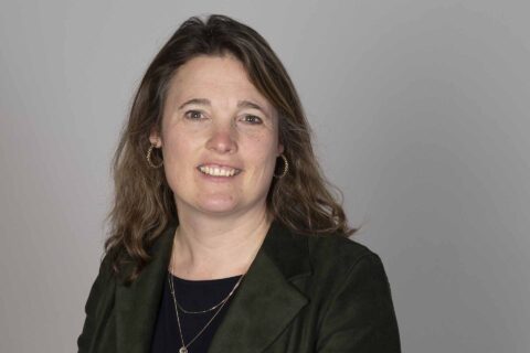 Merlijne Sonneveld - keynotespreker op Zorg & ict 2025 - interview over thema Digivaardigheden