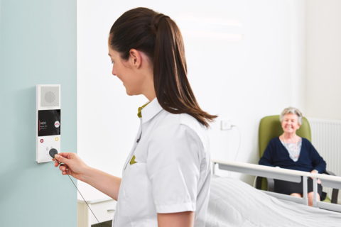 Televic: slimme technologie als antwoord op de groeiende zorgdruk